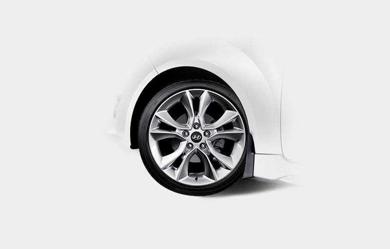 front wheel of white veloster